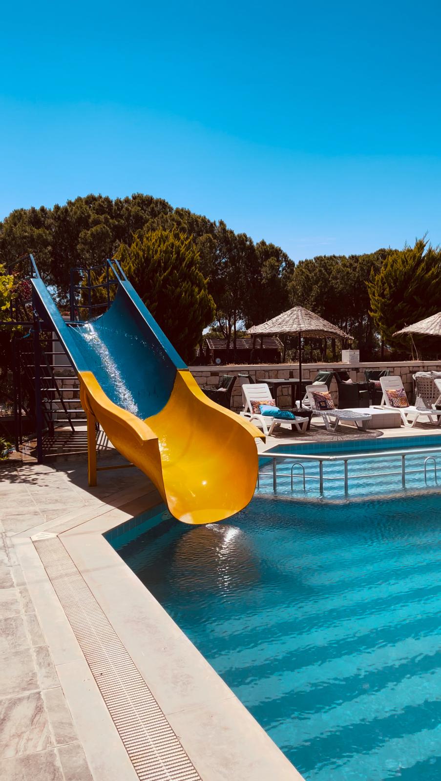 Adil Otel Didim havuz